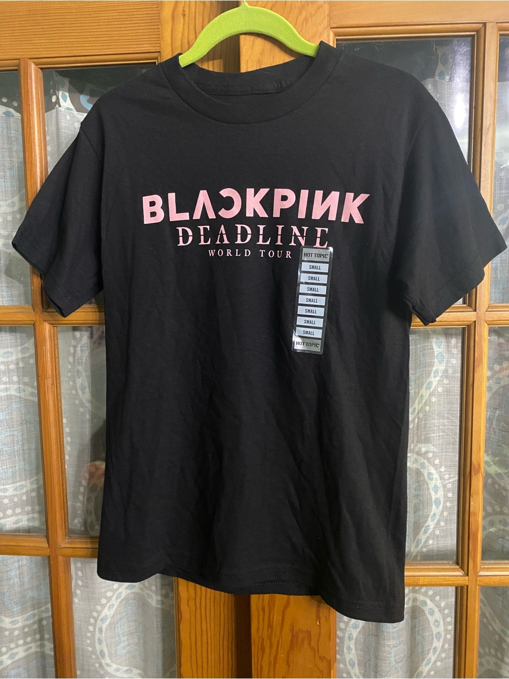 Hot Topic BLACKPINK Deadline World Tour Tee - Black & Pink Size S